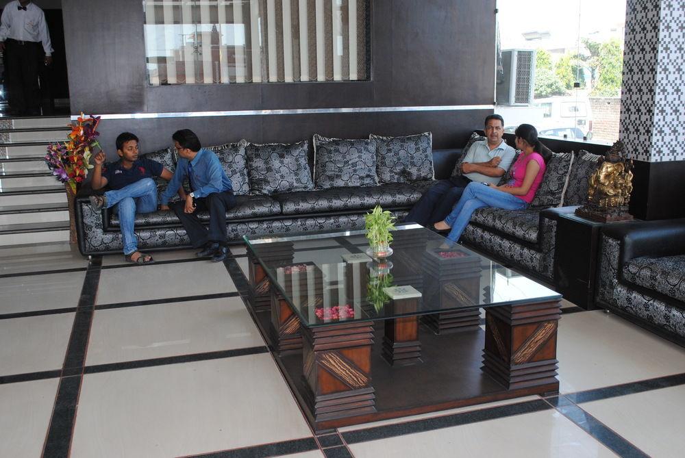 Oaktel Hotel Grand Shiva Near Ganga Ghat Haridwār Exteriér fotografie